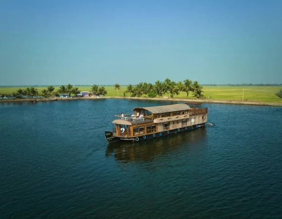 3 Bed Room Ultra Luxury Houseboat