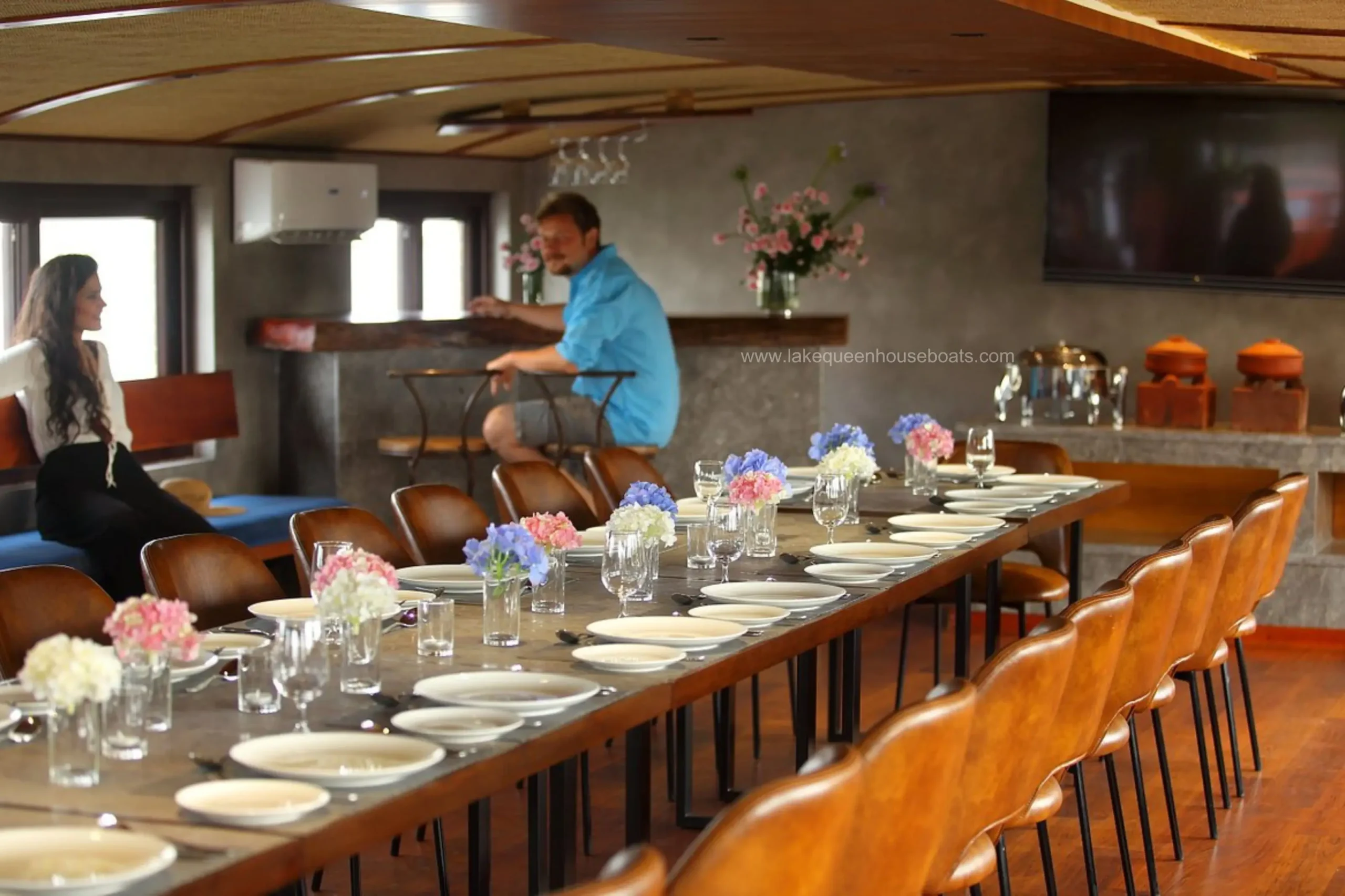 5 Bedroom Ultra Luxury Houseboat (10)