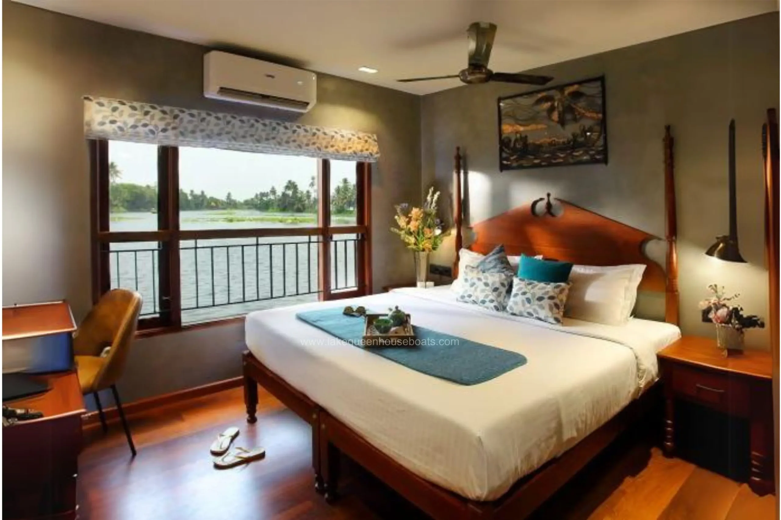 5 Bedroom Ultra Luxury Houseboat (5)